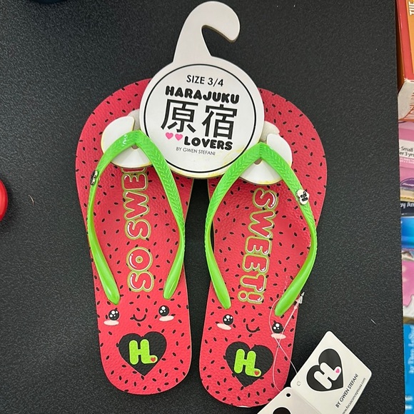 Harajuku Lovers Red and Green Sandals Vibrant Summer Style - Picture 1 of 1